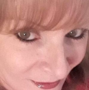 Meet your Posher, Lessie